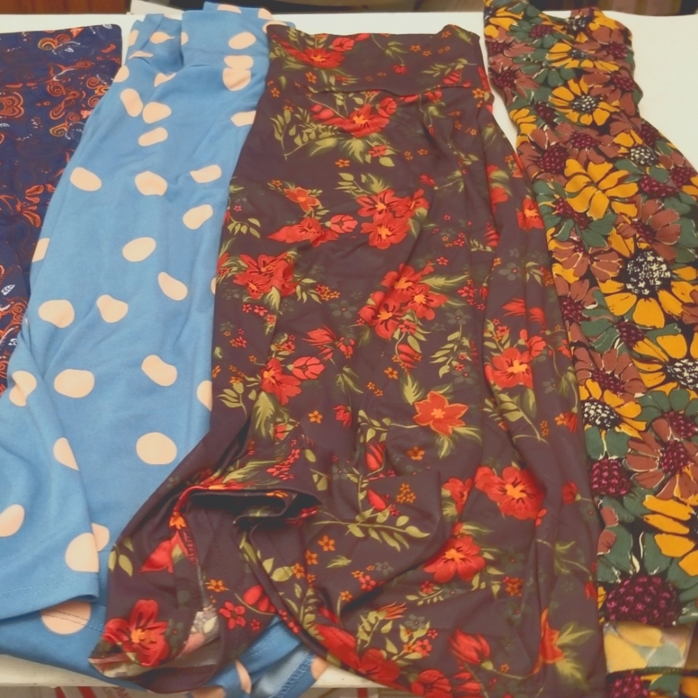 Lot of 4 LulaRoe Azure skirts Large xl